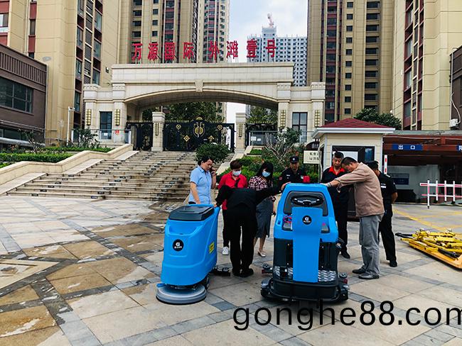  鼎潔盛(sheng)世(shi)洗地機助(zhu)力小(xiao)區停(ting)車(che)場(chang)，零(ling)差(cha)評57